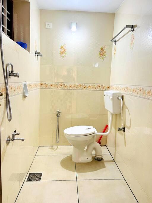 Home In Guruvayur-3 Bedroom 외부 사진