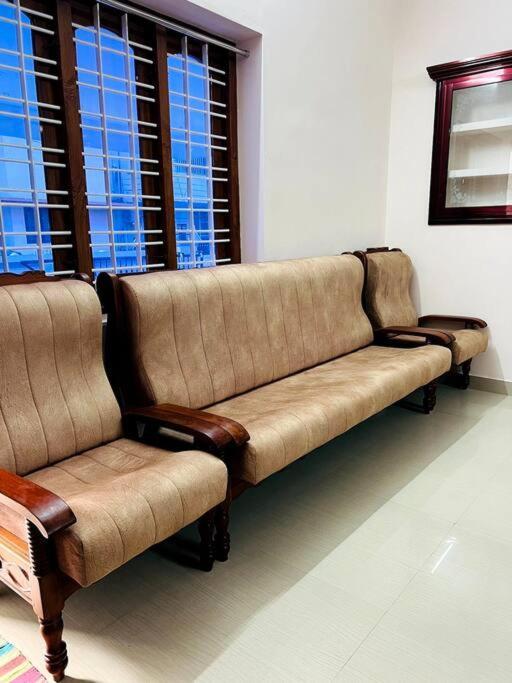 Home In Guruvayur-3 Bedroom 외부 사진